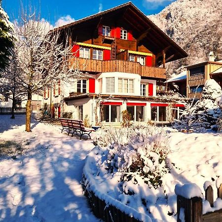 Adventure Guesthouse Interlaken Unterseen Екстериор снимка