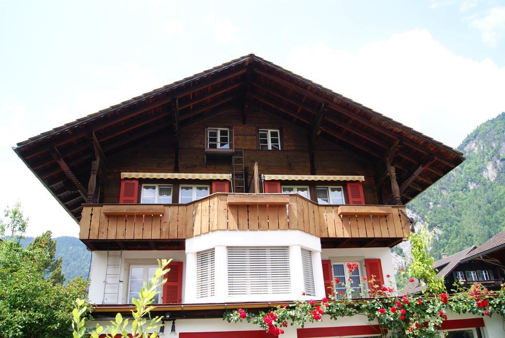 Adventure Guesthouse Interlaken Unterseen Екстериор снимка