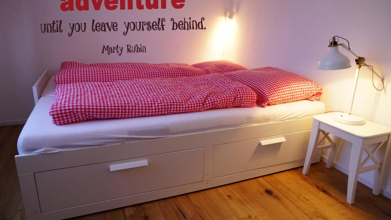 Adventure Guesthouse Interlaken Unterseen Екстериор снимка