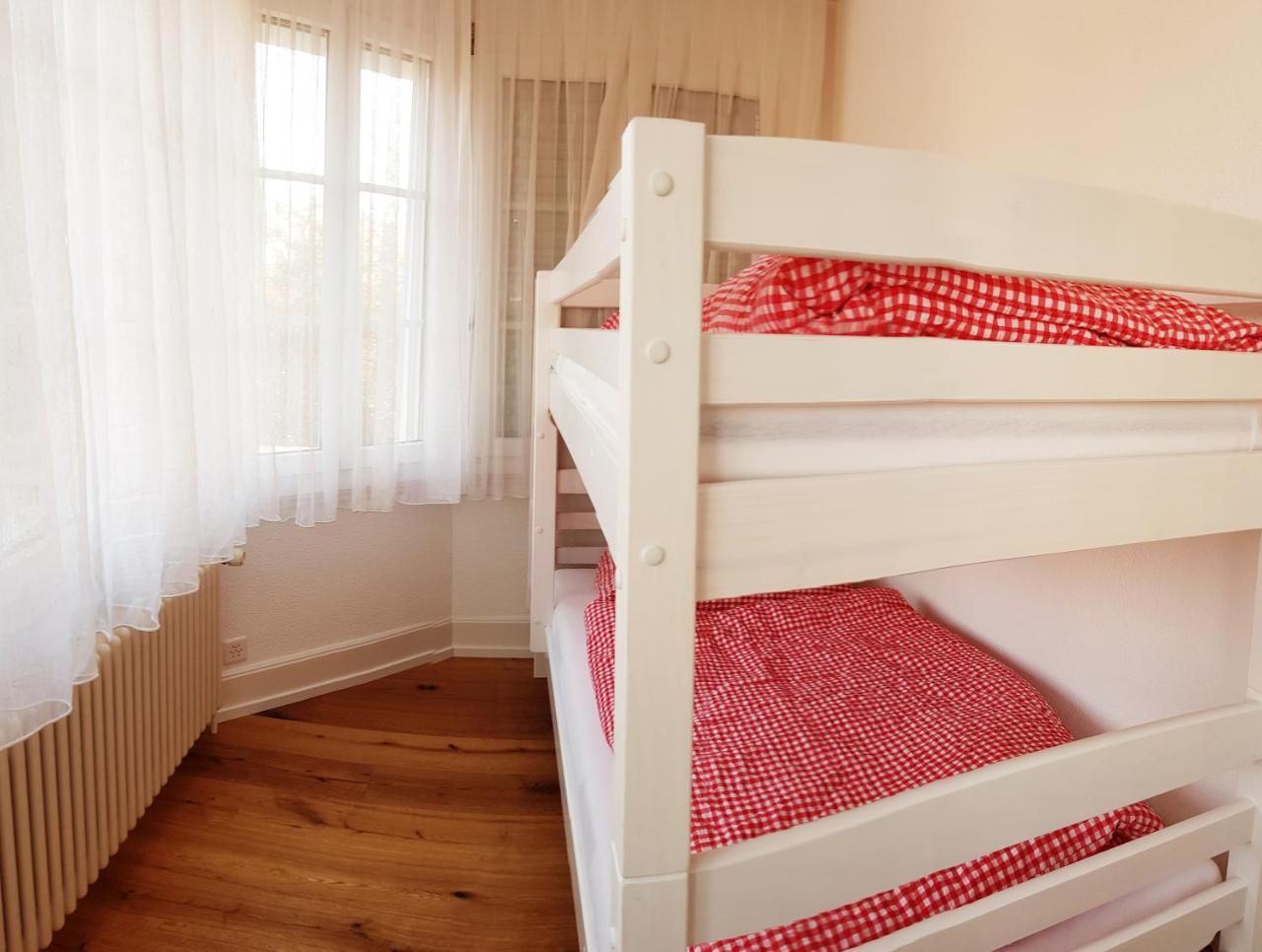 Adventure Guesthouse Interlaken Unterseen Екстериор снимка