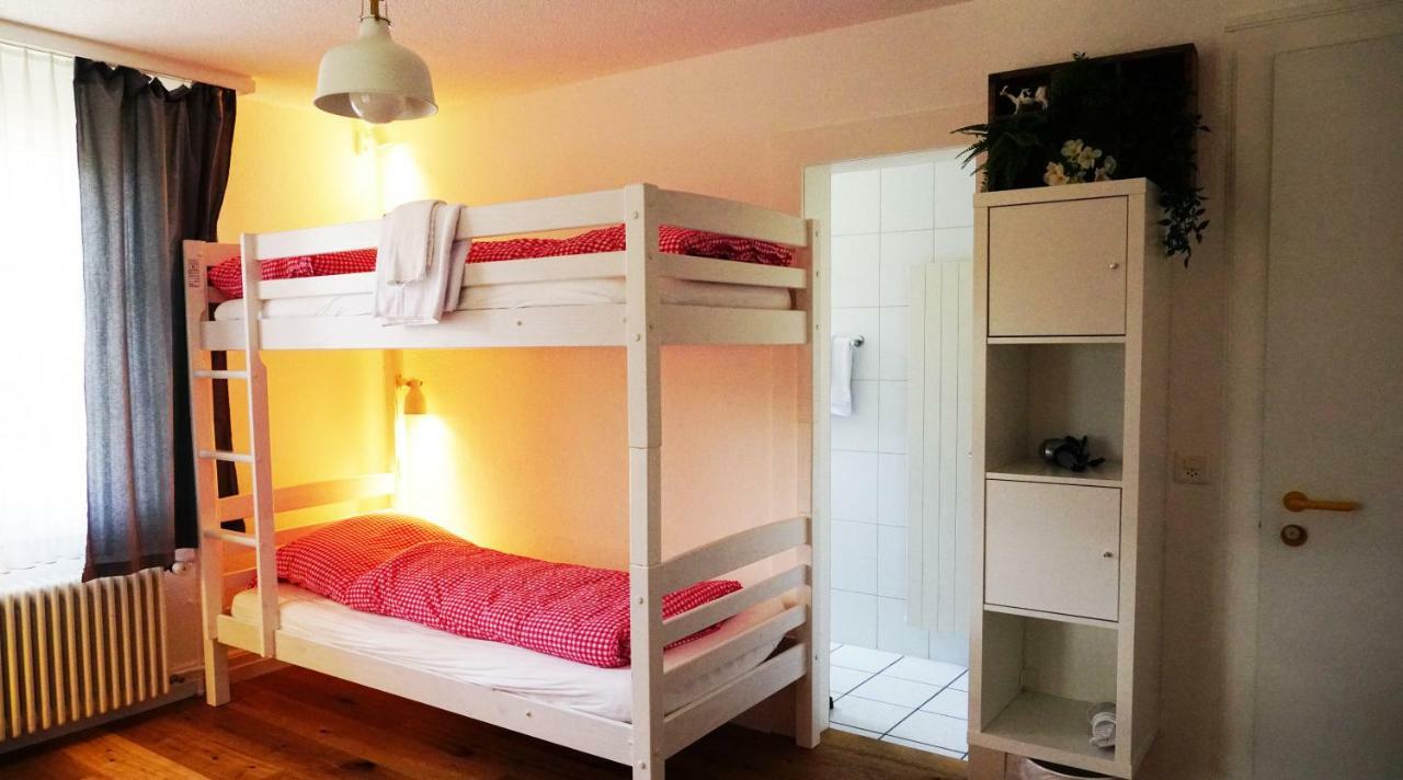 Adventure Guesthouse Interlaken Unterseen Екстериор снимка