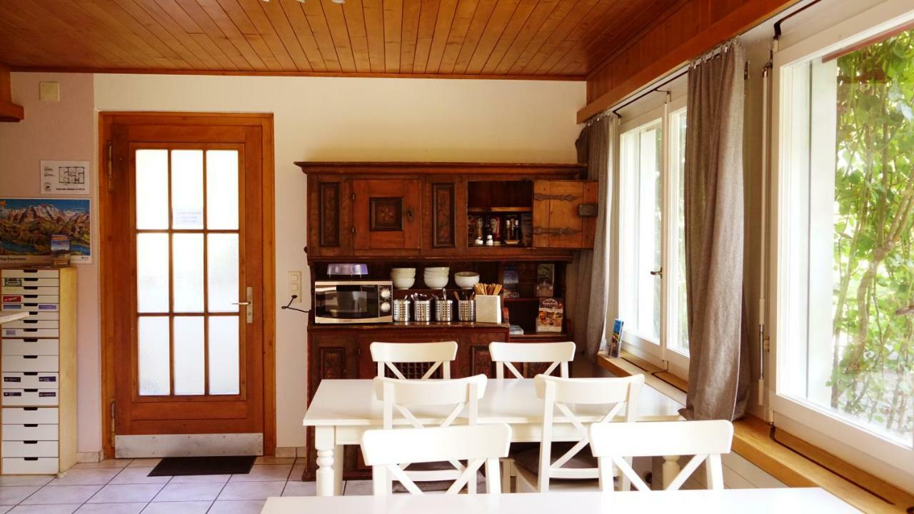 Adventure Guesthouse Interlaken Unterseen Екстериор снимка
