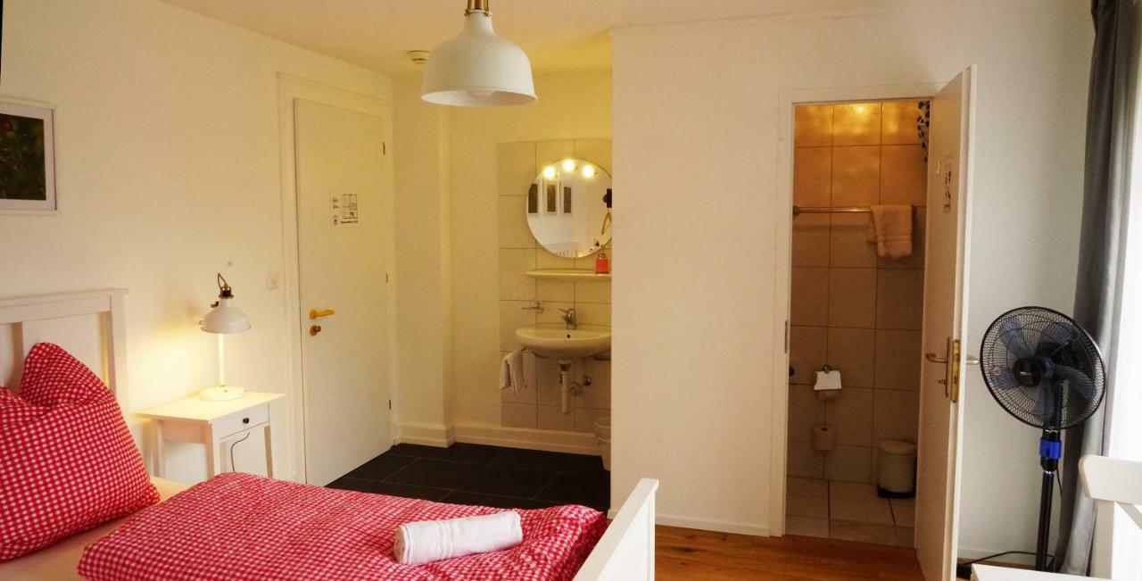 Adventure Guesthouse Interlaken Unterseen Екстериор снимка